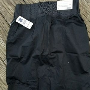 Gap size 2 black  maternity demi panel NWT skirt